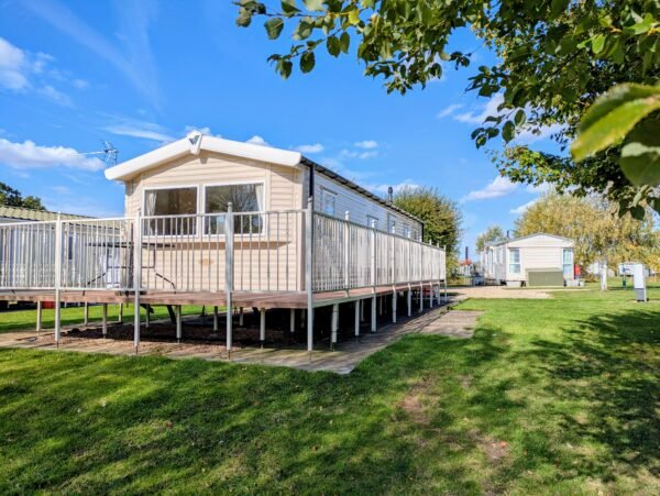 2014 Willerby Vacation (35′ x 12′)