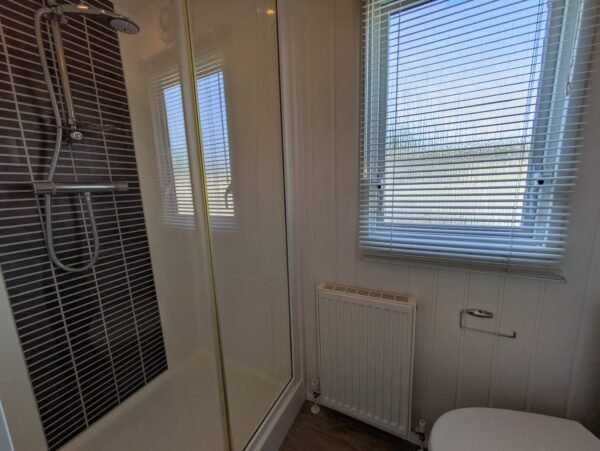 2012 Willerby Granada (38' x 12') - Image 11