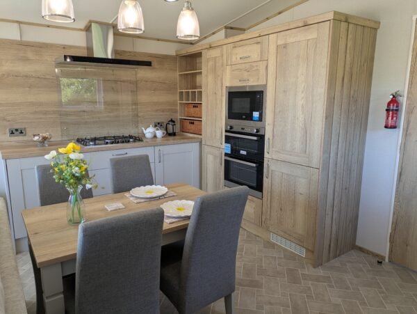 New ABI Pinewood (40' x 14') - Image 6