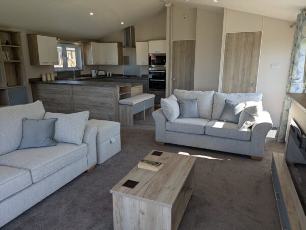 New Willerby Clearwater (40' x 20') - Image 2