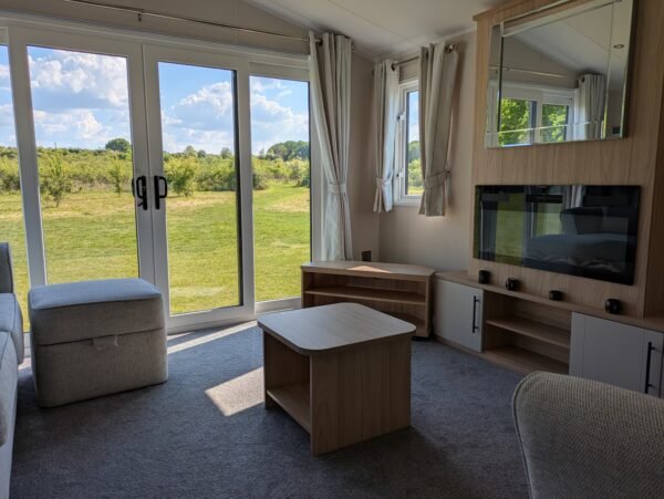 New Willerby Manor (38' x 12') - Image 3