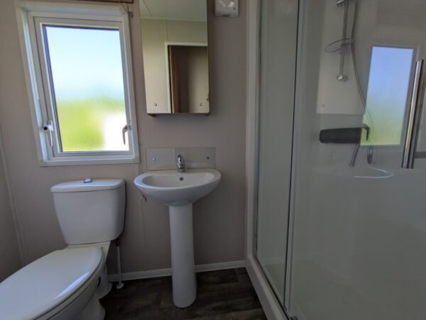 New Willerby Manor (38' x 12') - Image 9