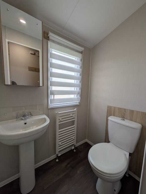 2021 Willerby Sierra (38' x 12') - Image 11