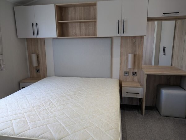 2021 Willerby Manor (38' x 12') - Image 8
