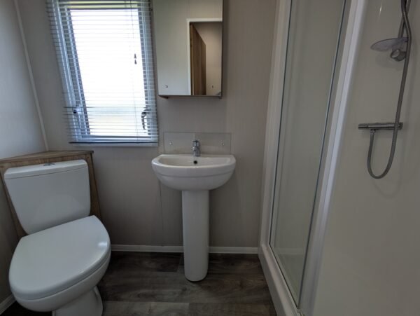 2021 Willerby Manor (38' x 12') - Image 12
