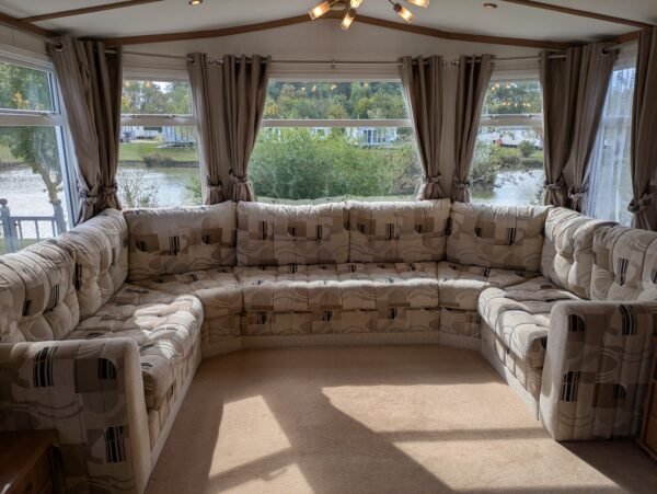 2009 Carnaby Ridgeway - Image 2
