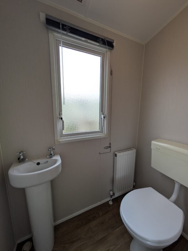 2014 Willerby Vacation (35′ x 12′) - Image 8