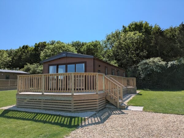 New ABI Pinewood (40' x 14')