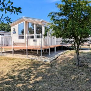 2011 BK Grosvenor (37' x 12')